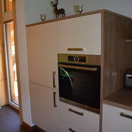 Christine Apartment *